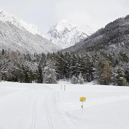 Kail Thomas Apartamento *