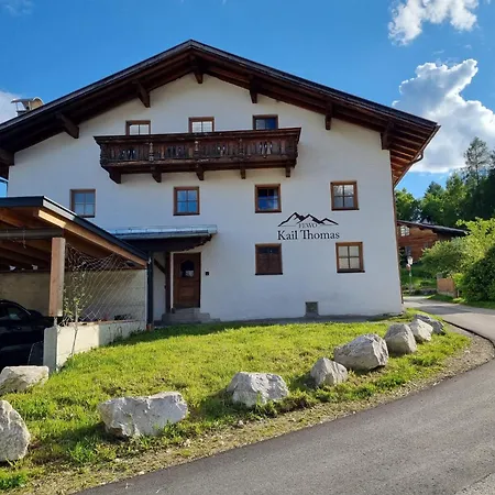 Kail Thomas Apartamento