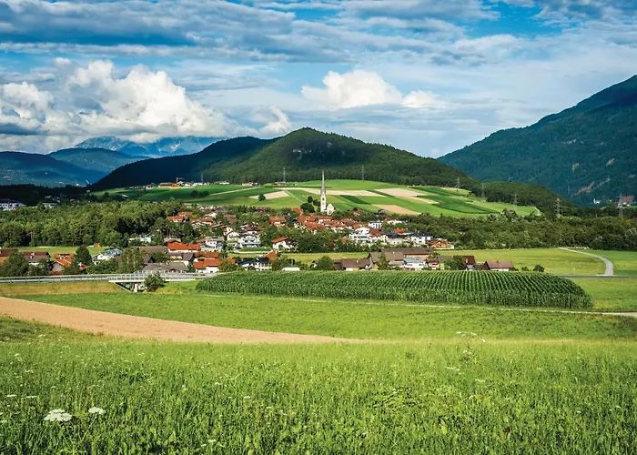 Kail Thomas Apartman