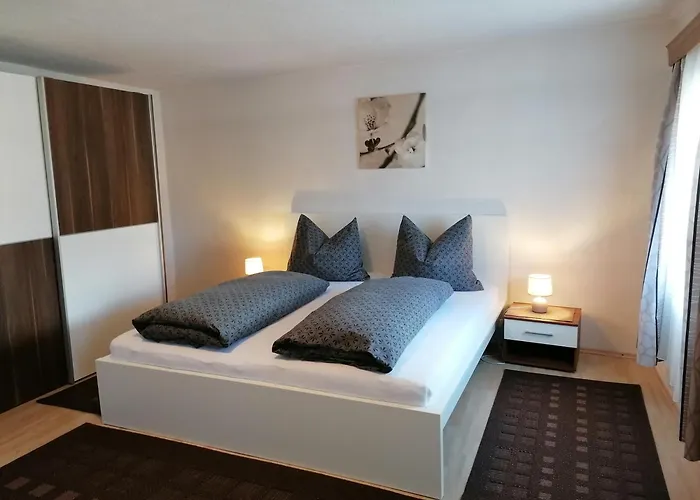 Kail Thomas Apartman