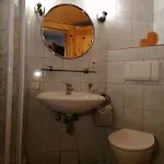 Kail Thomas Apartmán *